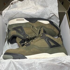Jordan Olive Green 4s
Men’s size 9.5